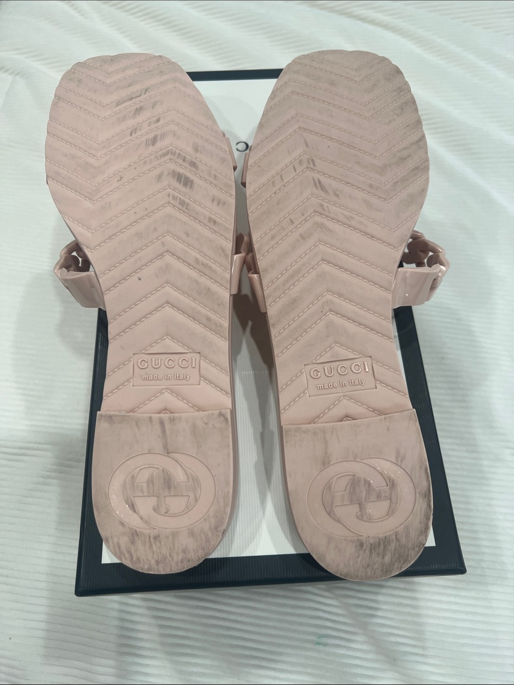 Gucci Pink Chain-Buckle Slide Sandals WORN 1 TIME - Picture 4 of 8